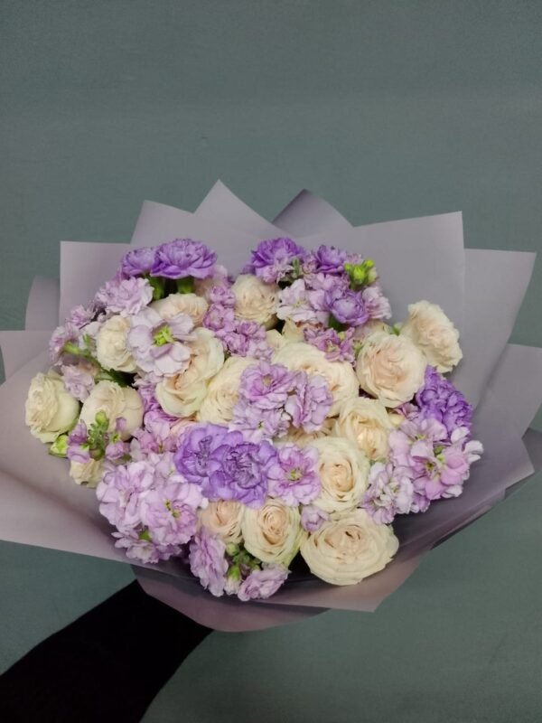 Creamy spray roses and mathiola - Image 3