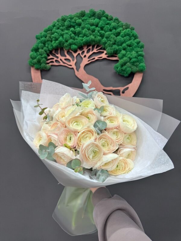 Buchet din 35 ranunculus